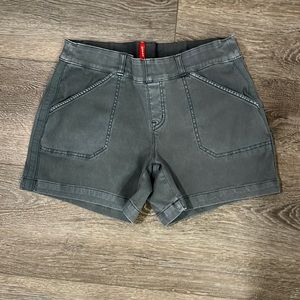 SPANX stretch twill shorts
